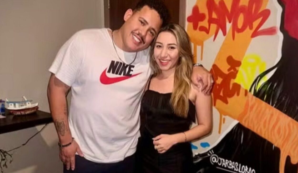 Lucas Buda com a namorada Joy Magalhães - reprodução
