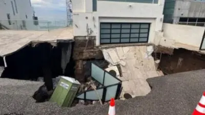 mansão de Nicolas Cage em Malibu - X