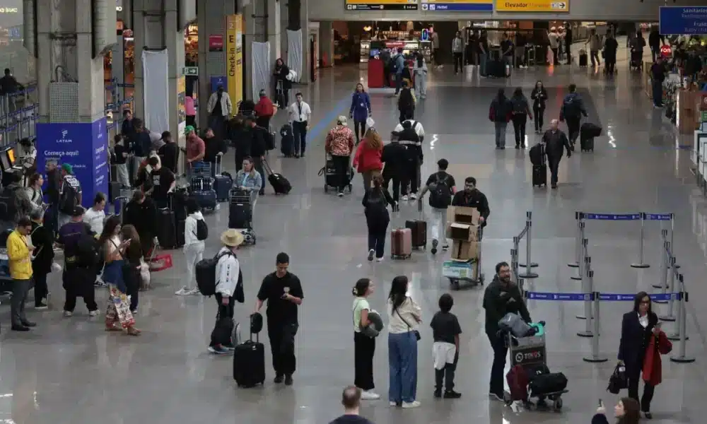 Aviação civil brasileira registra robusto aumento de 2,5% na movimentação de 11,5 milhões de passageiros em agosto de 2026