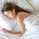 Mulher dormindo, sono, descanso, dormir - PV productions / shutterstock.com