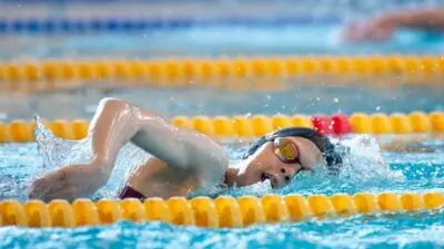 Nadador piscina - Shestakov Dmytro/ shutterstock.com