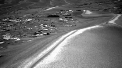 O rover Curiosity da NASA capturou esta imagem ao longo da ondulação Chocolatal - Divulgação/ Nasa