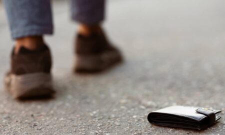 objetos perdidos - Prostock-studio/Shutterstock.com