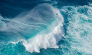 Ondas, oceano - Angyalosi Beata/ shutterstock.com