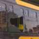 Ônibus do BRT foi atingido na altura da estação Ventura - Charles Mathura/ TV Globo