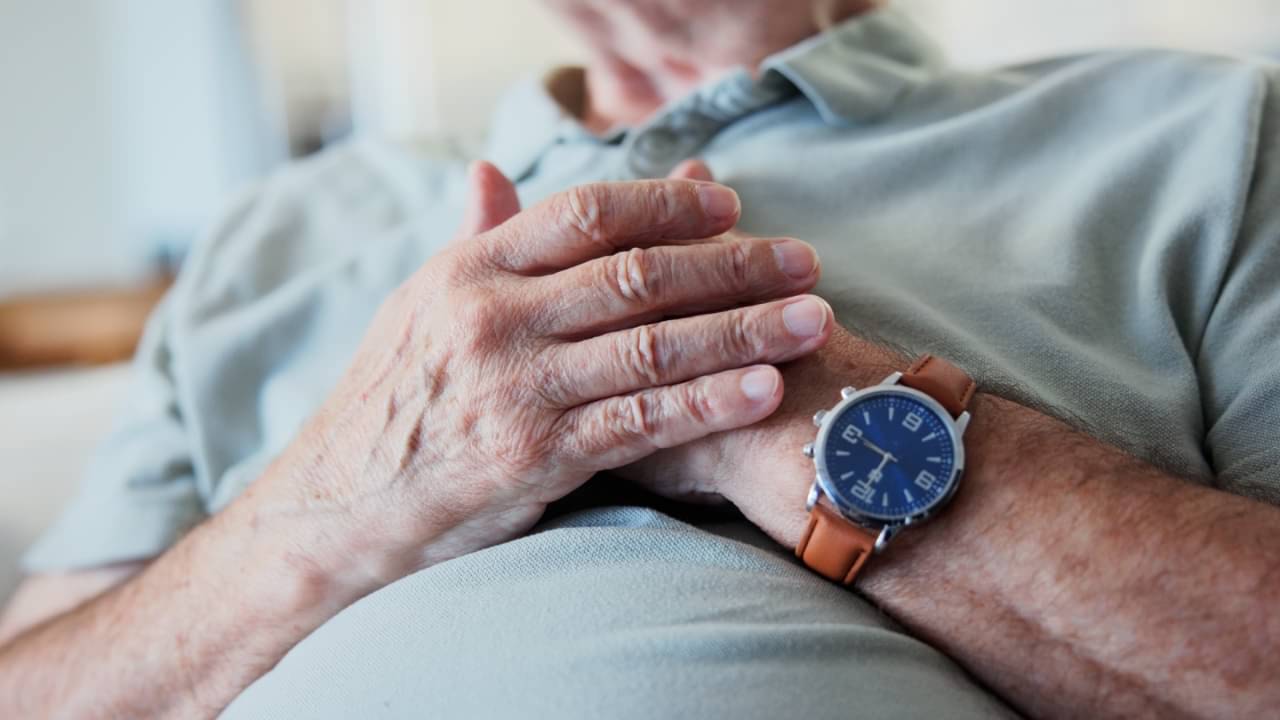 Parada cardíaca, infarto - PeopleImages / shutterstock.com