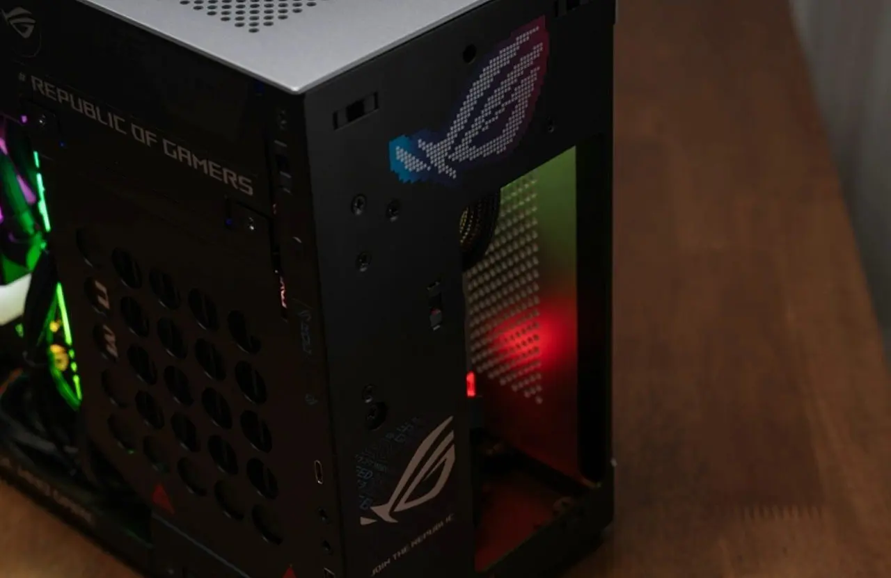 PC mini-ITX - Capix Denan / Shutterstock.com