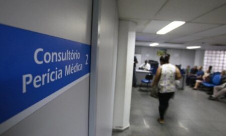 Perícia médica federal garante intérprete de Libras em exames do INSS