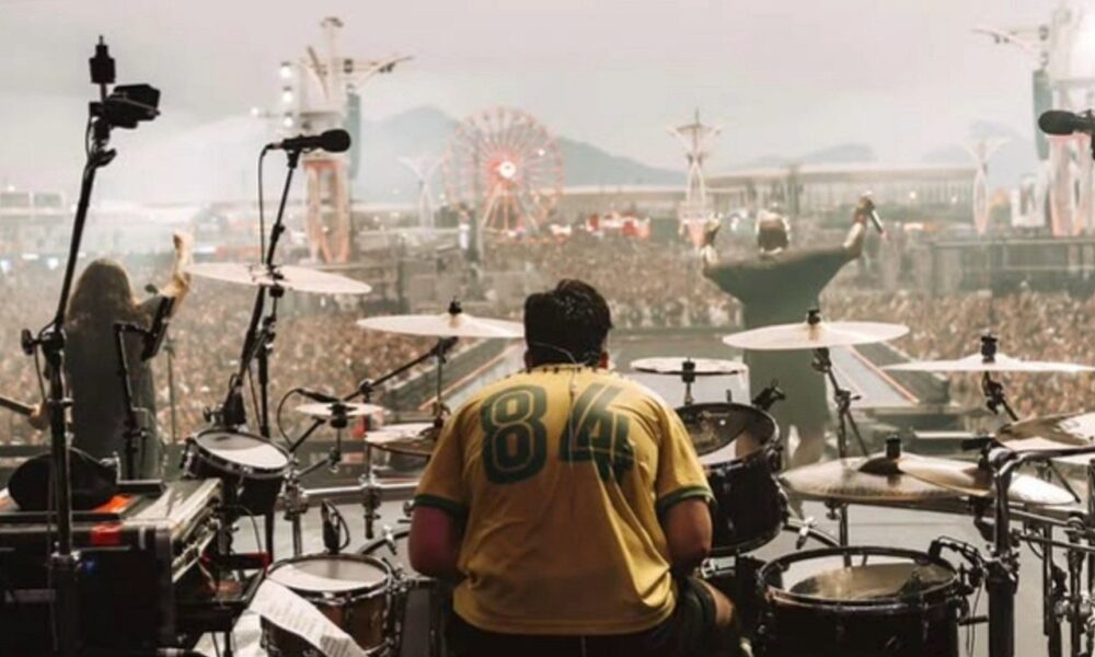 Sepultura projeta encerramento de turnê mundial com 40 faixas