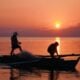 Silhueta de pescador, pesca - akturer/shutterstock.com