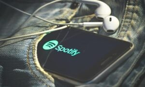 spotify - michelangeloop/Shutterstock.com
