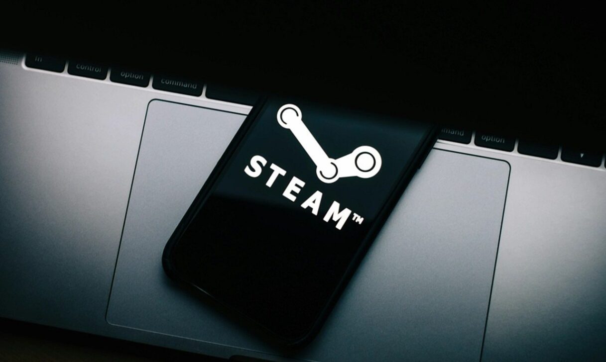 Steam - nikkimeel / Shutterstock.com