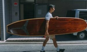 Takuya Tsutsumi transforma árvores danificadas por ursos - Reprodução/Instagram