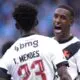Thiago Mendes e Robert Renan - X/Matheus Lima /Vasco