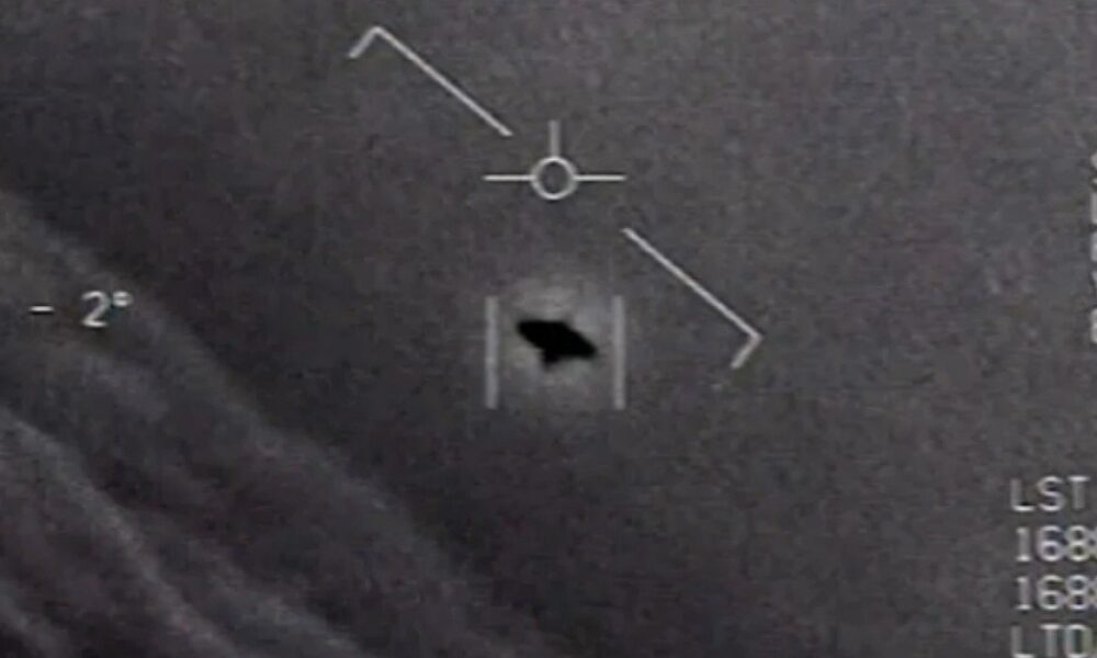 Mike Goldが米下院監視委員会で1972年のApollo 17三角形発光現象とNasa機密文書の開示を証言
