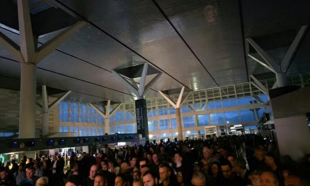 Falha elétrica em Viracopos causa filas e atrasa embarques em Campinas