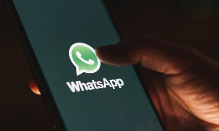 WhatsApp - r.classen / Shutterstock.com