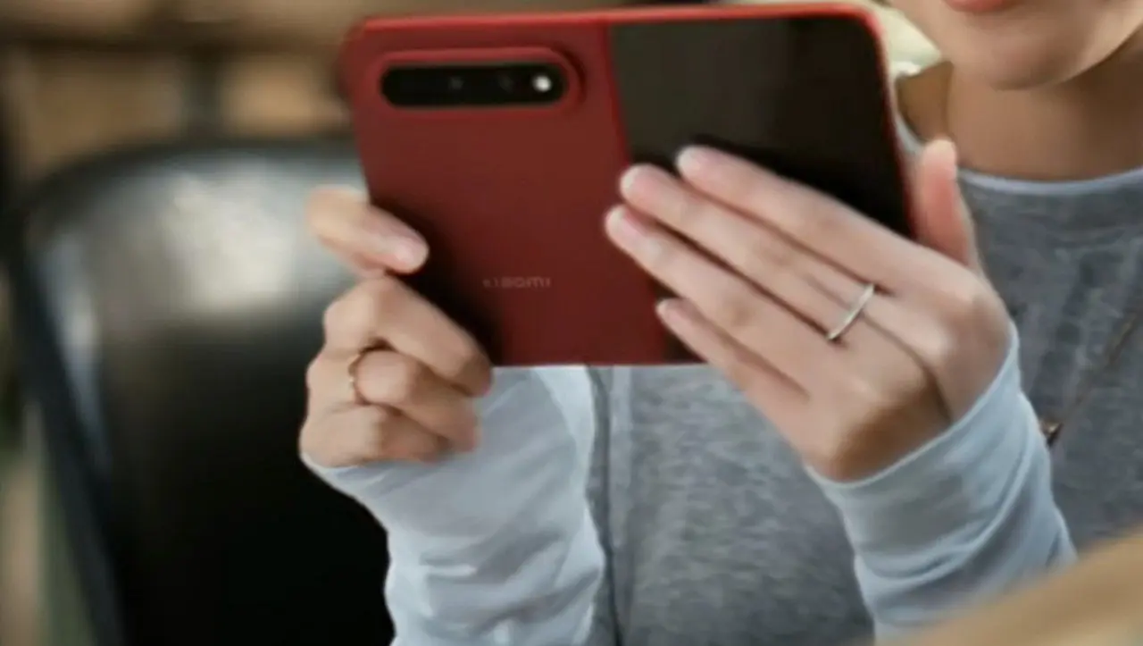 Xiaomi 18 Fold - Reprodução Youtube