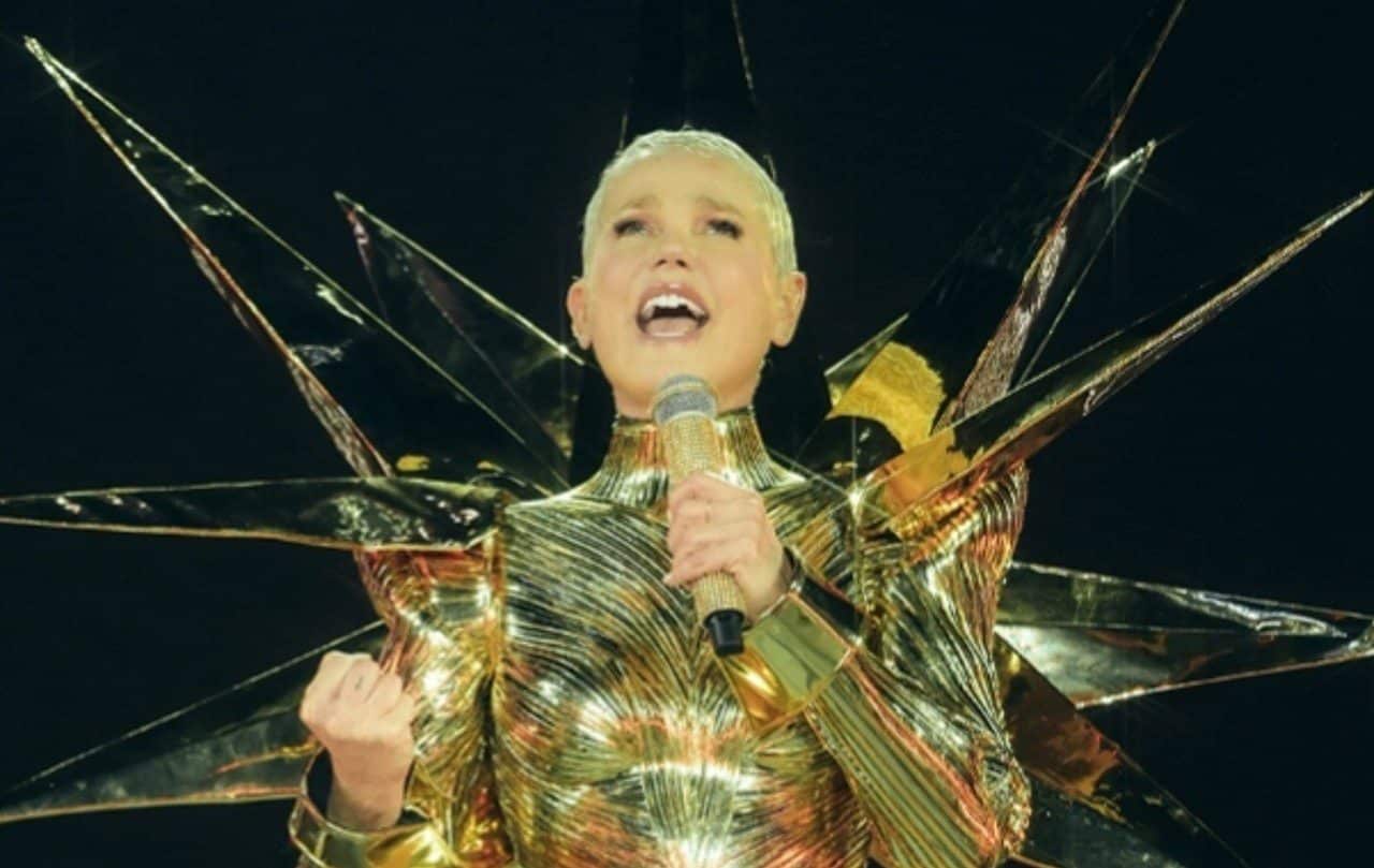 Xuxa ironiza uso de IA ao publicar fotos antigas nas redes sociais