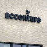Accenture - Tobias Arhelger / Shutterstock.com