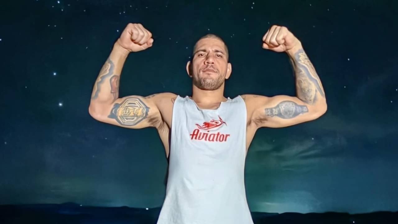 Alex Poatan fica fora da disputa de cinturão e enfrenta Sergei Pavlovich