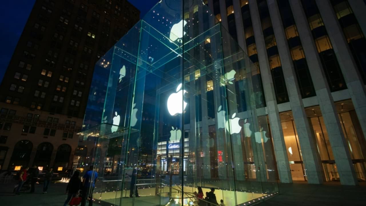 Apple - P. Kijsanayothin/ istockphoto.com