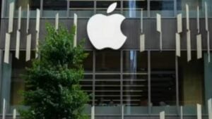 Apple Store 1 - winhorse/ istockphoto.com
