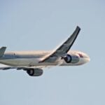 avião - Philip Pilosian / Shutterstock.com