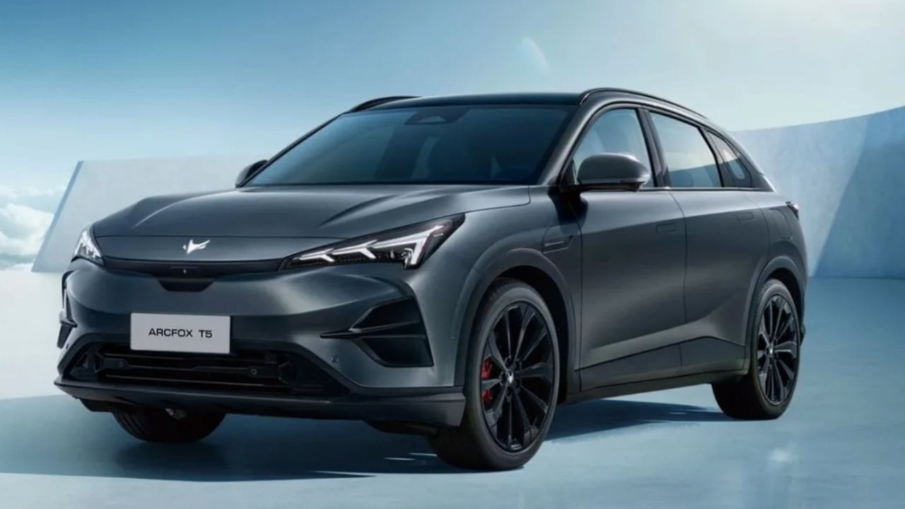 BAIC Arcfox T5 - Divulgação