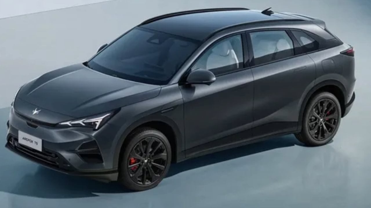 BAIC Arcfox T5 - Divulgação