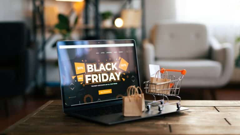 Black Friday - istockphoto.com