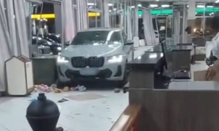 BMW invade restaurante - Divulgação/Danimeller.com