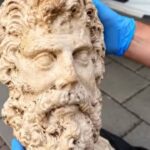 Cabeça de mármore de Zeus de 2 mil anos - Divulgação/DHA