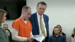 Caleb Flynn comparece para sua sentença no Tribunal de Justiça do Condado de Miami - Divulgação
