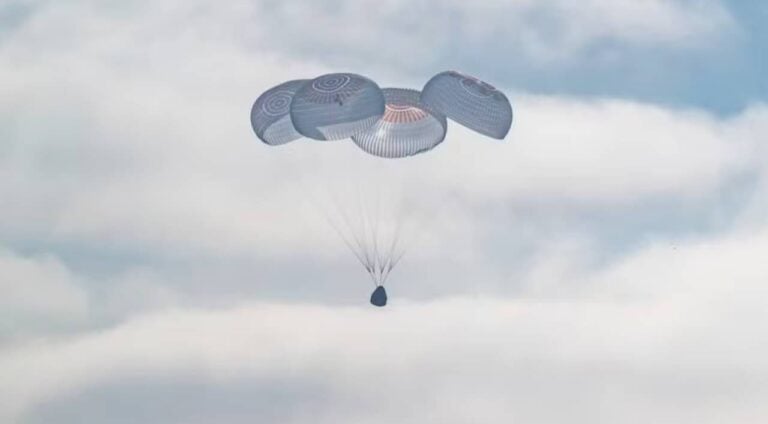 Cápsula Dragon, da SpaceX, - Reprodução/ NASA