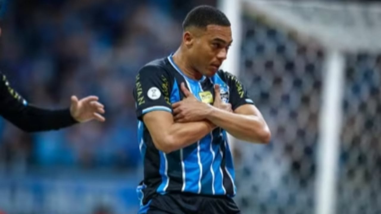 Carlos Vinícius - Lucas Uebel/Grêmio