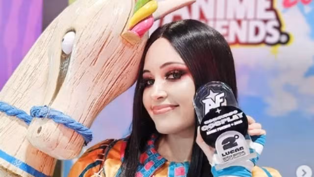 Carol Cosplay - Instagram