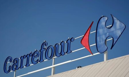 Carrefour - Veja/Shutterstock.com