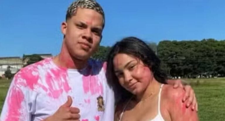 Casal deixa menina de 11 meses - Reprodução/ Redes Sociais