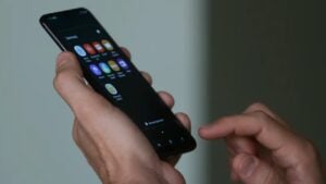 Celular e aplicativo - Tânia Rêgo/Agência Brasil