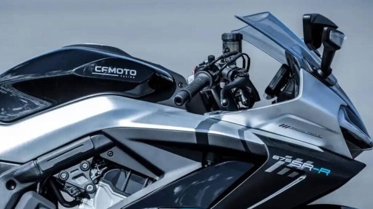CFMOTO 675SR-R - Divulgação CFMoto