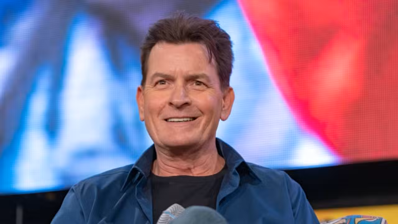 Charlie Sheen - Markus Wissmann / Shutterstock.com