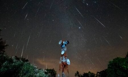 Chuva de meteoros - Walaiporn Sangkeaw/ istockphoto.com