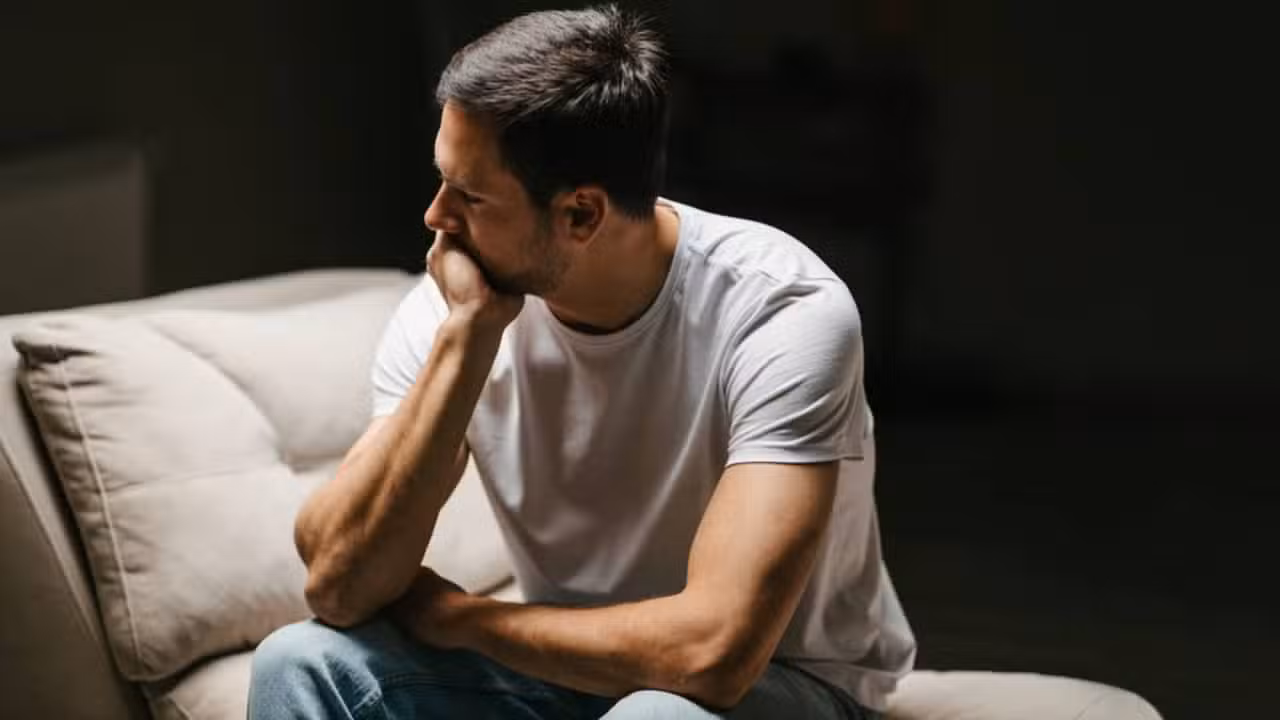 Conceito de depressão, solidão e isolamento social - Vuk Saric/ istockphoto.com