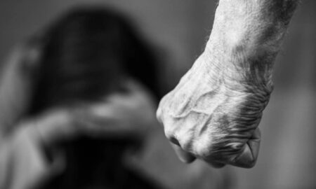 Conceito de violência doméstica - Paul Gorvett/ istockphoto.com