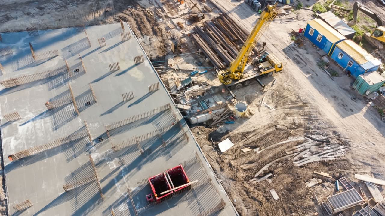 construção - Andrew Angelov/Shutterstock.com