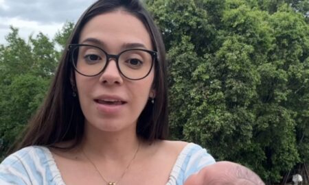 Dai explica coagulos na cebça do filho após o parto - Instagram/daiaemfamilia