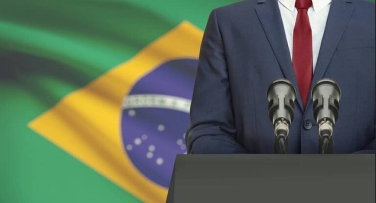 Debate Eleições - Serhej Calka/istockphoto.com