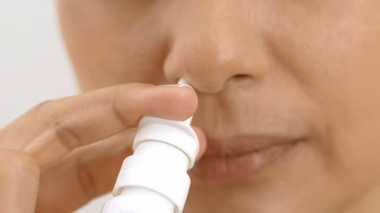 Descongestionante nasal - solidcolours/ istockphoto.com