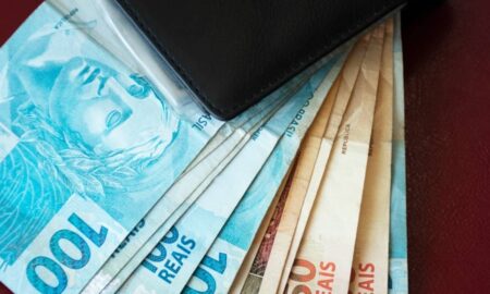 Calendário do 13º salário de 2026 antecipa segunda parcela da CLT